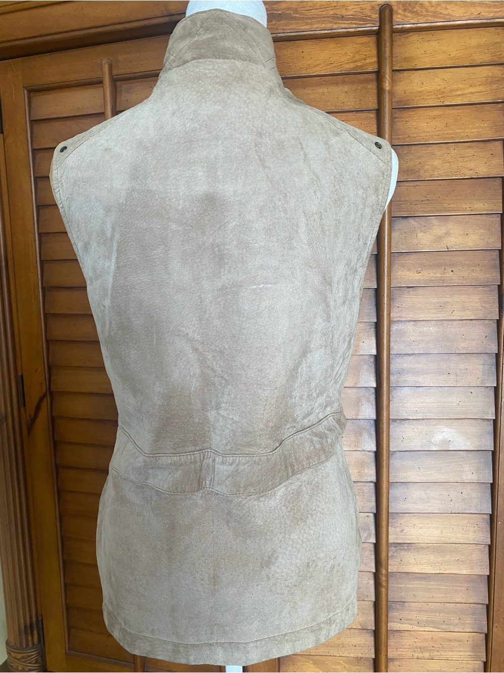 Oleg Cassini Beige, suede tie front vest size 6 - Picture 8 of 12